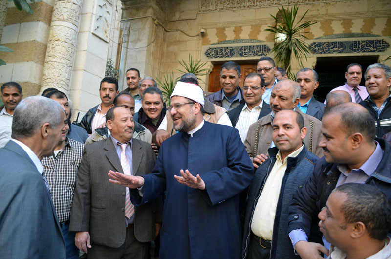 الوزير خلال اللقاء الوزير خلال اللقاء