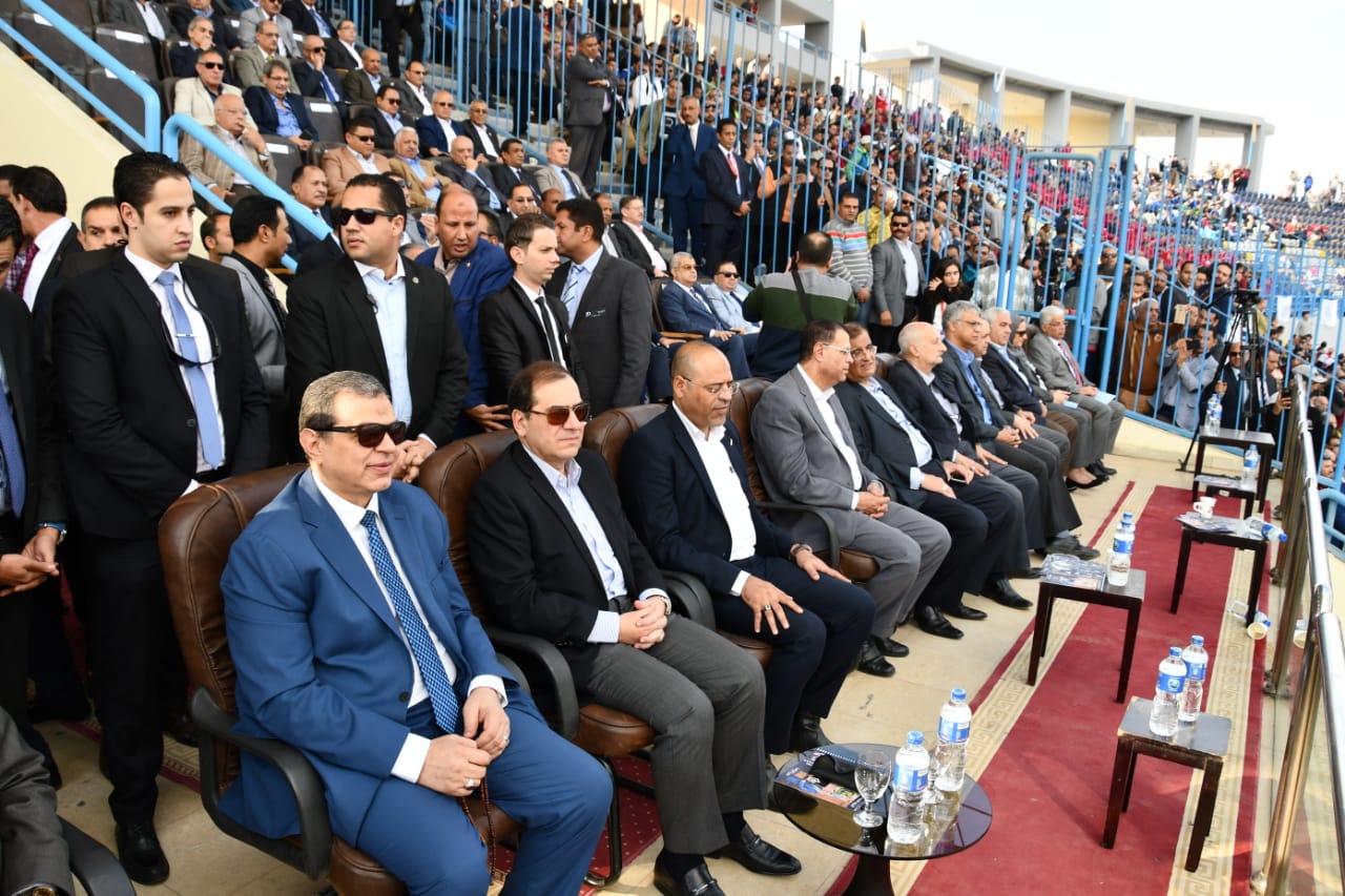 وزير البترول خلال الدورة