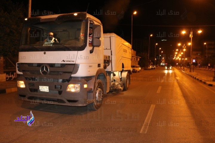 حملات مكثفة لنظافة الشوارع الرئيسية والجانبية حملات مكثفة لنظافة الشوارع الرئيسية والجانبية