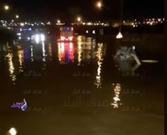 شاهد..الأمطار تحول شوارع الإسكندرية لبرك مياه شاهد..الأمطار تحول شوارع الإسكندرية لبرك مياه