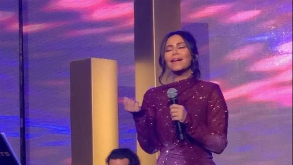 شيرين تحيي أولى حفلاتها بعد طرح ألبوم نساي.. فيديو