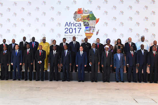 الرئيس عبدالفتاح السيسي مع زعماء الدول الإفريقية الرئيس عبدالفتاح السيسي مع زعماء الدول الإفريقية