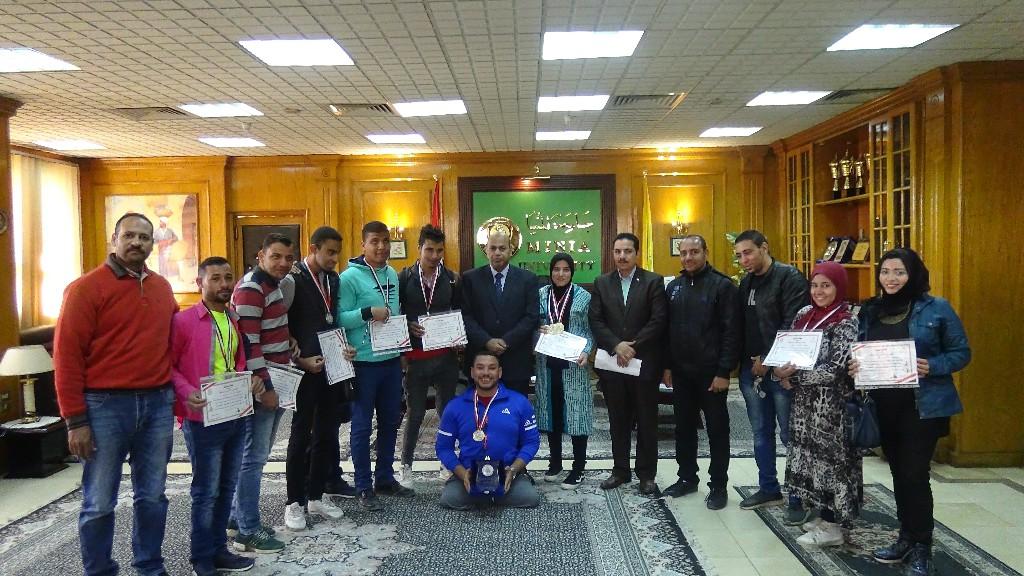 منتخب جامعة المنيا البارولمبي يحصد 14 ميدالية بالإسكندرية