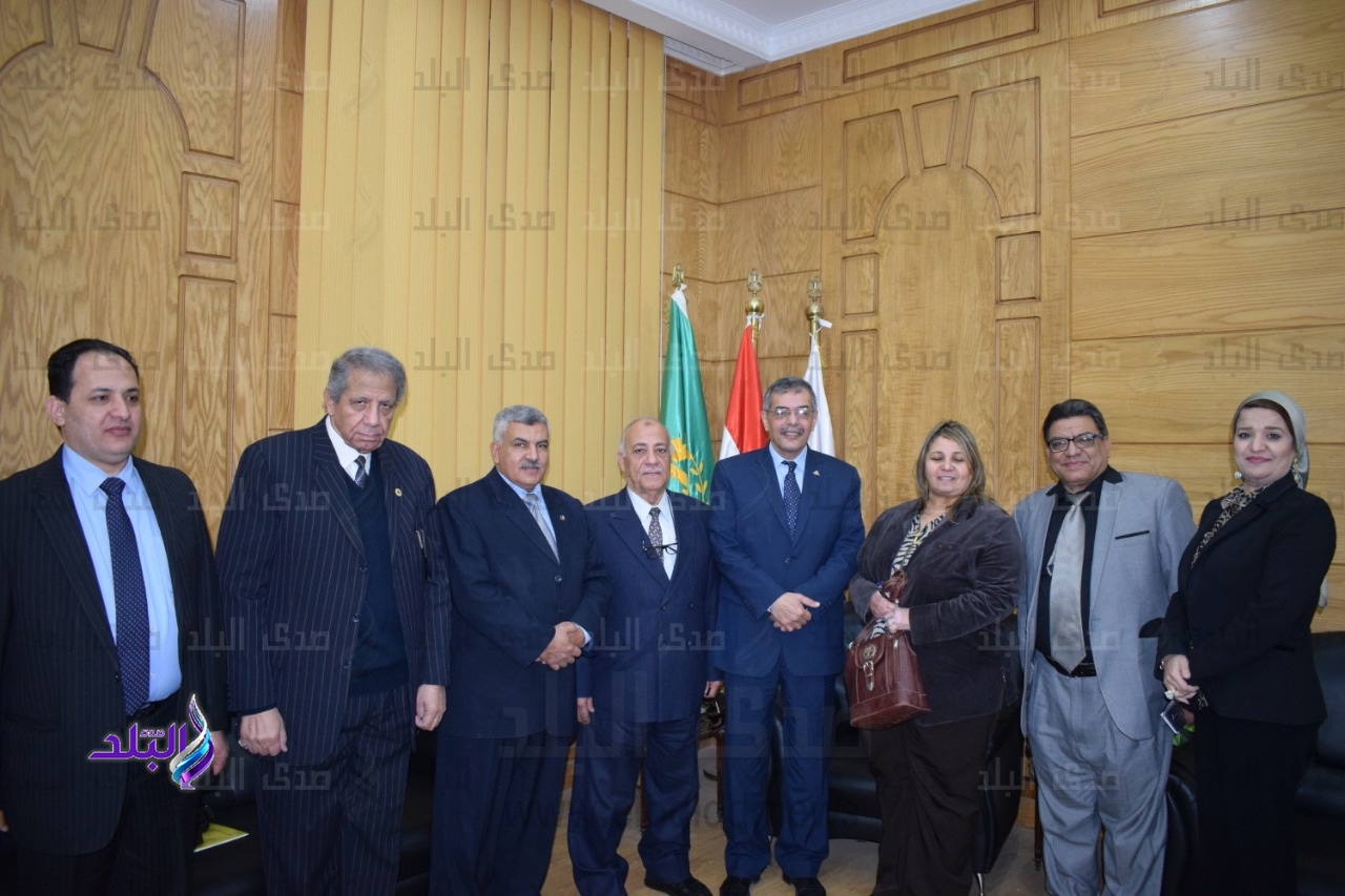 فريق هيئة الجودة يزور أداب ببنها للاعتماد الأكاديمي  فريق هيئة الجودة يزور أداب ببنها للاعتماد الأكاديمي
