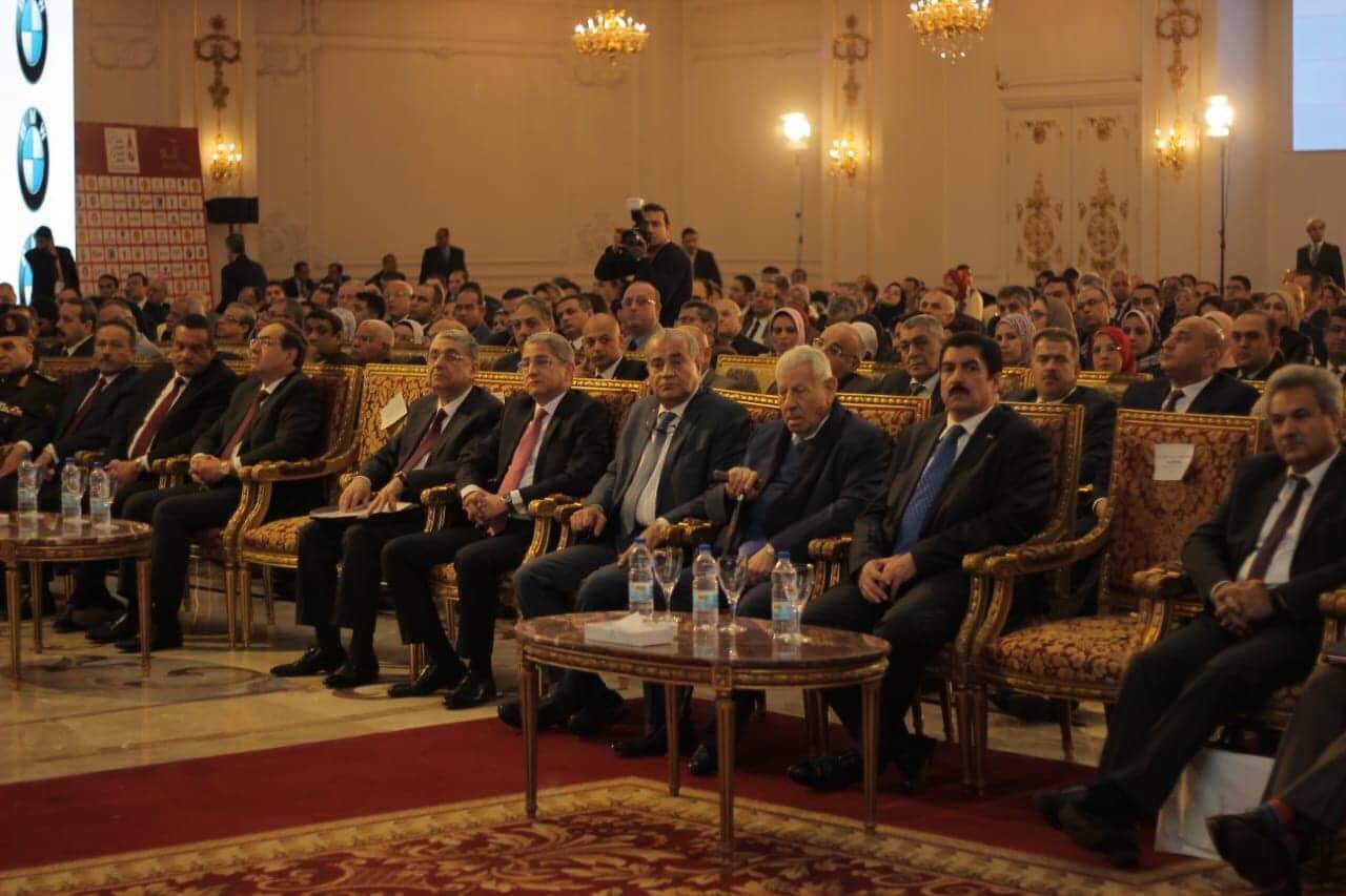 جانب من مؤتمر الأهرام جانب من مؤتمر الأهرام