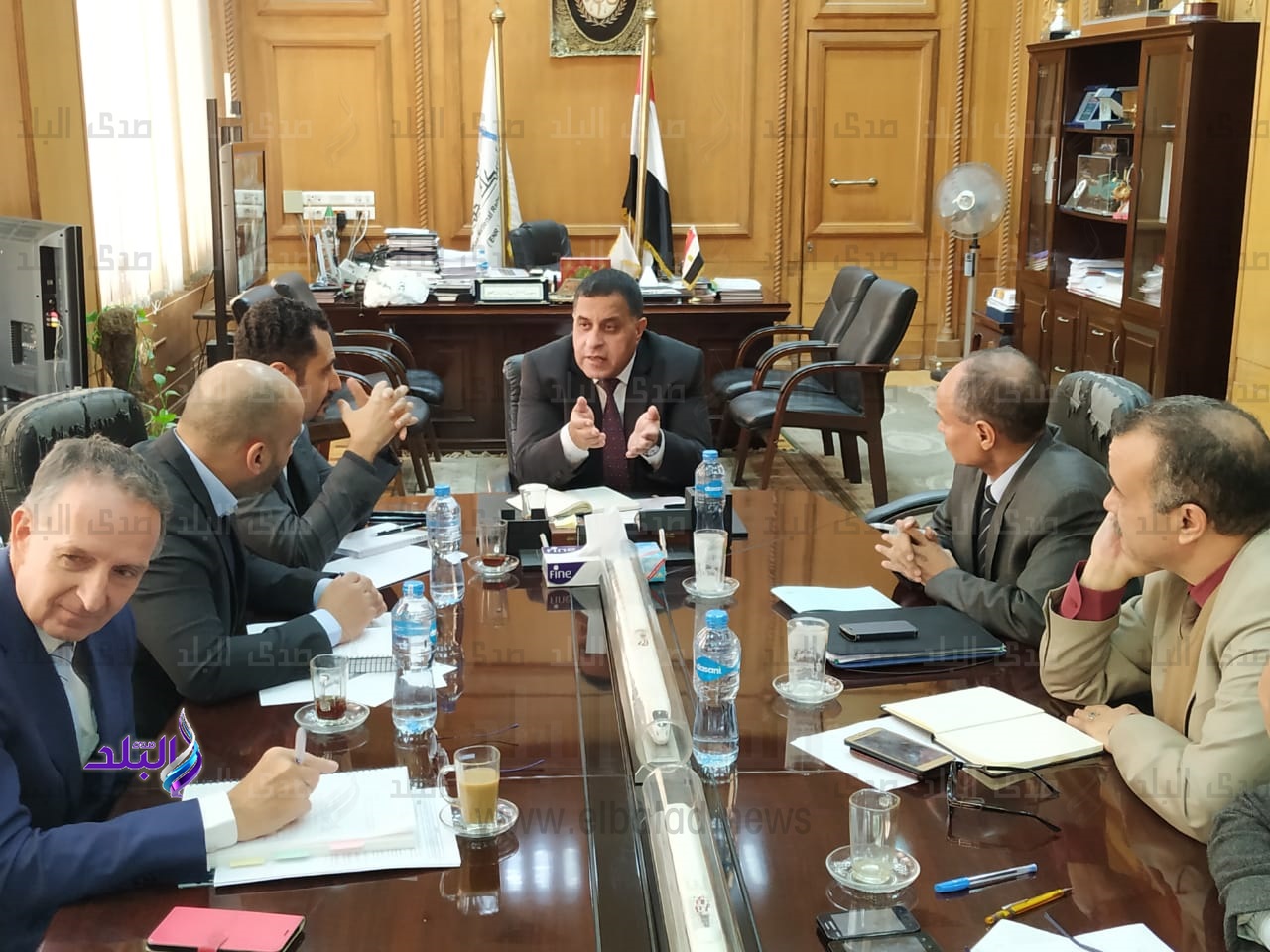 رئيس السكة الحديد يتابع تنفيذ مشروعات كهربة الإشارات