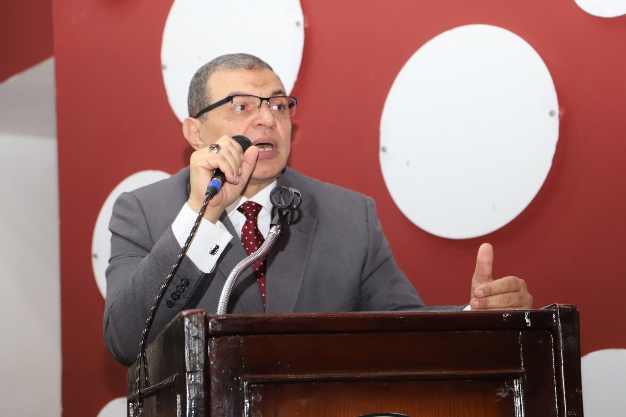 محمد سعفان وزير القوى العاملة