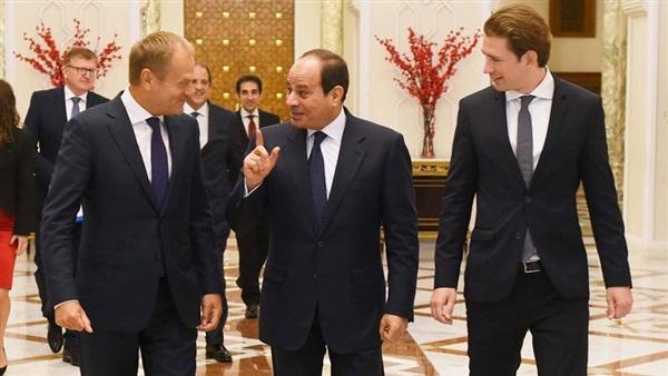 الرئيس السيسي يتوسط المستشار النمساوي ورئيس الاتحاد الاوروبي