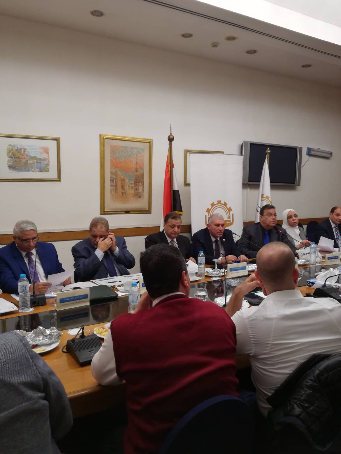 خلال المؤتمر