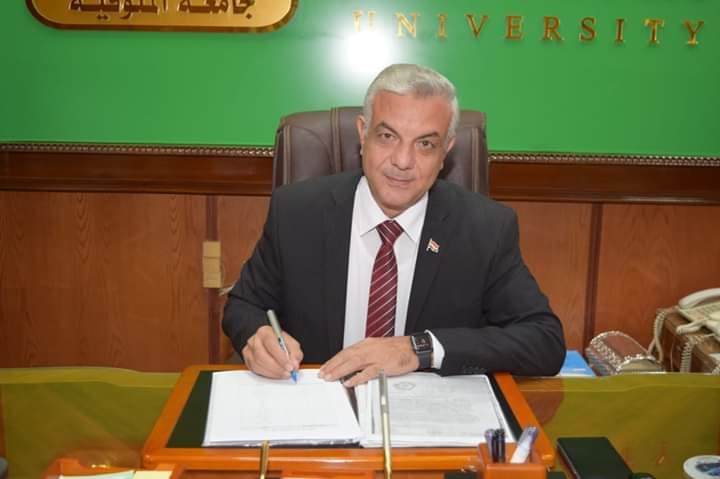الدكتور عادل مبارك رئيس جامعة المنوفية