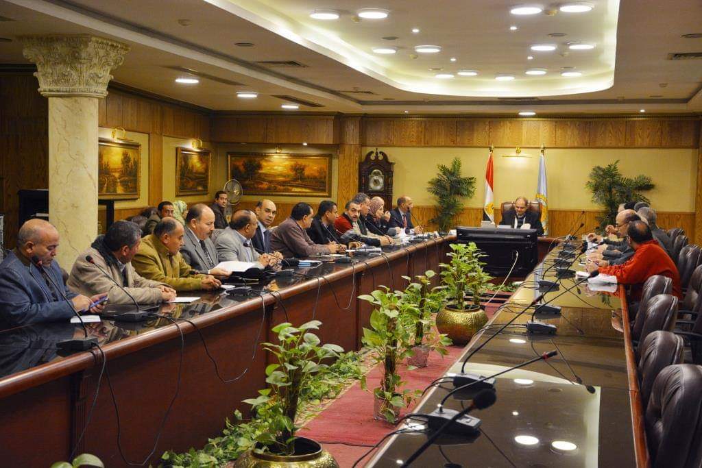 محافظ الغربية:لامجال للروتين فى تقنين التعديات على الأراضى