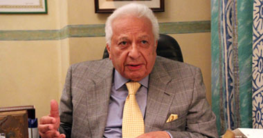 الدكتور أحمد محمود عكاشة 