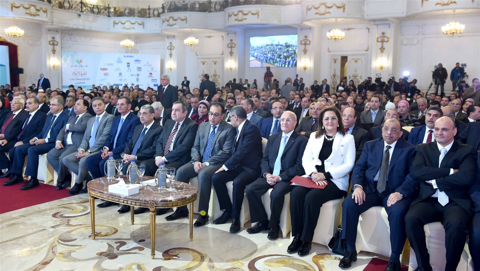خلال المؤتمر خلال المؤتمر