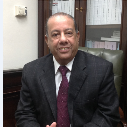 عبد العظيم حسين رئيس مصلحة الضرائب المصرية