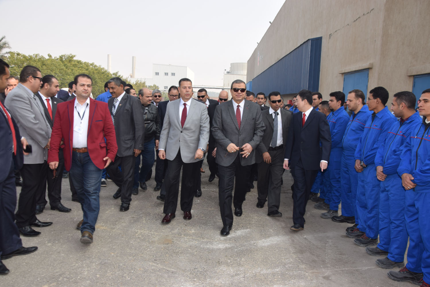 وزير القوى العاملة ومحافظ بني سويف يتفقدان بعض المناطق