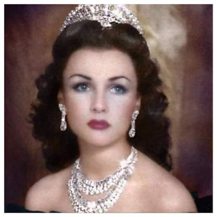 الأميرة فوزية