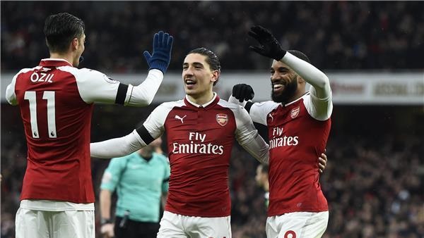 لاعبو آرسنال