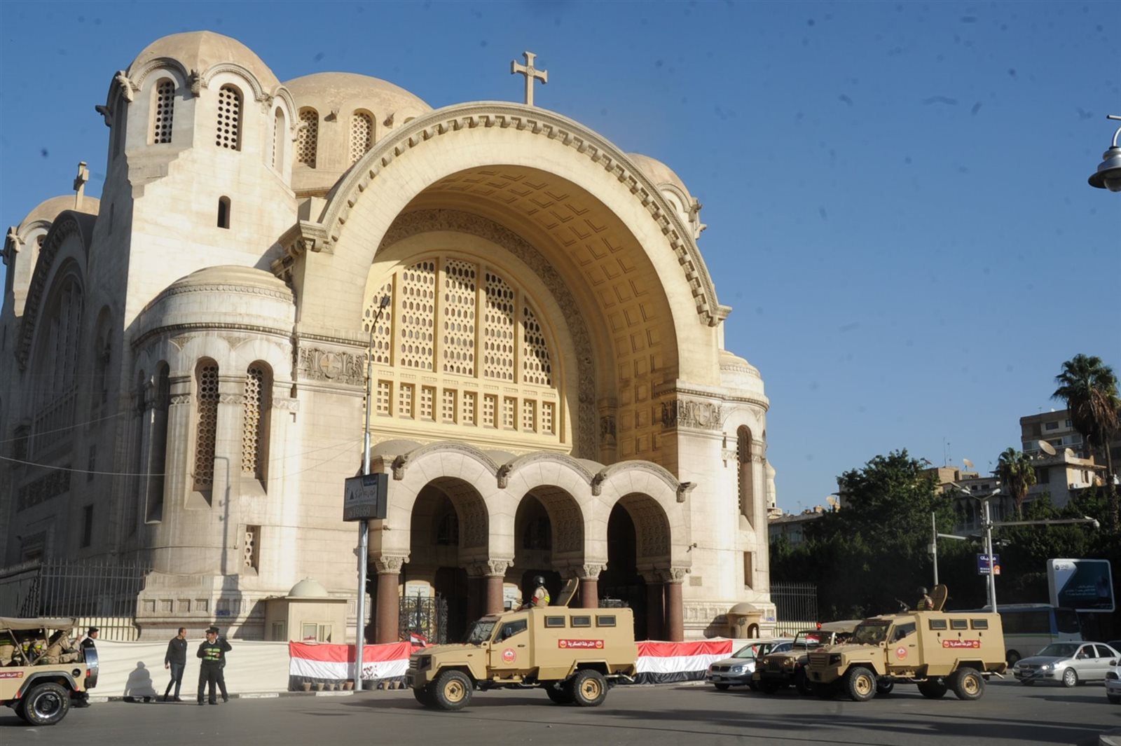 صور انتشار القوات المسلحة لتأمين احتفالات المصريين صور انتشار القوات المسلحة لتأمين احتفالات المصريين