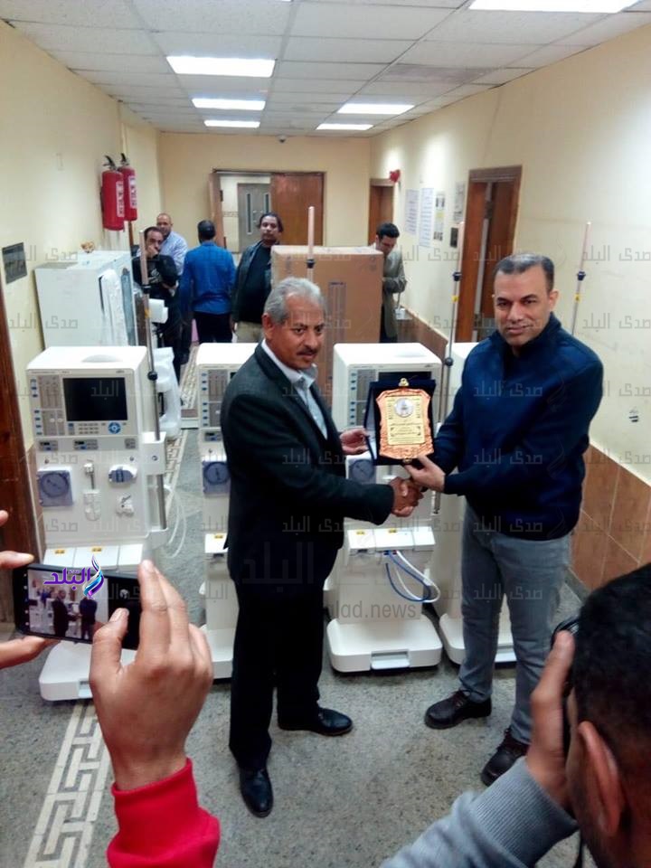 تزويد مستشفيات الاقصر بخمس ماكينات غسيل كلوى