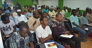 طلبه يتلقون تعليمهم بمصر