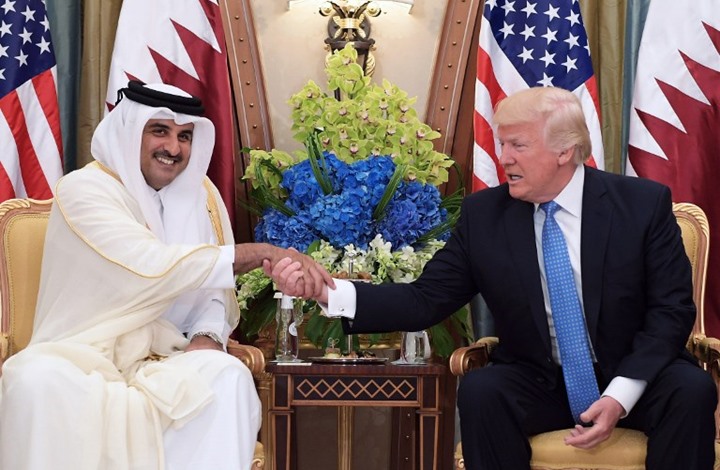 ترامب وأمير قطر 