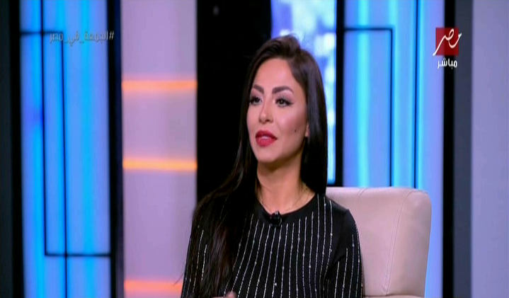 دوللي شاهين 