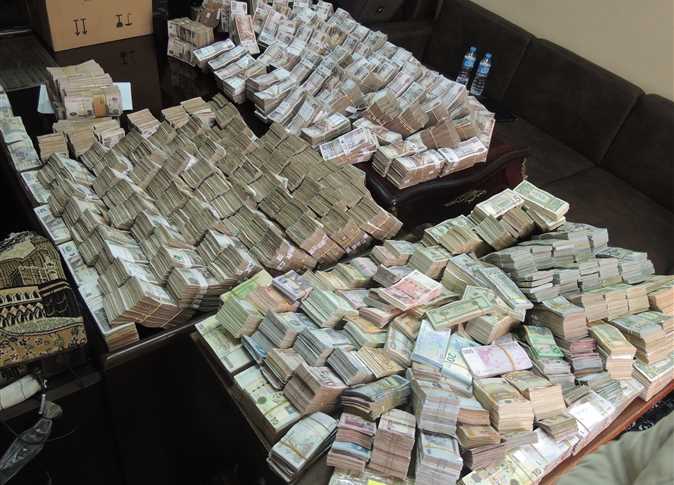 صور أرشيفية - نقود