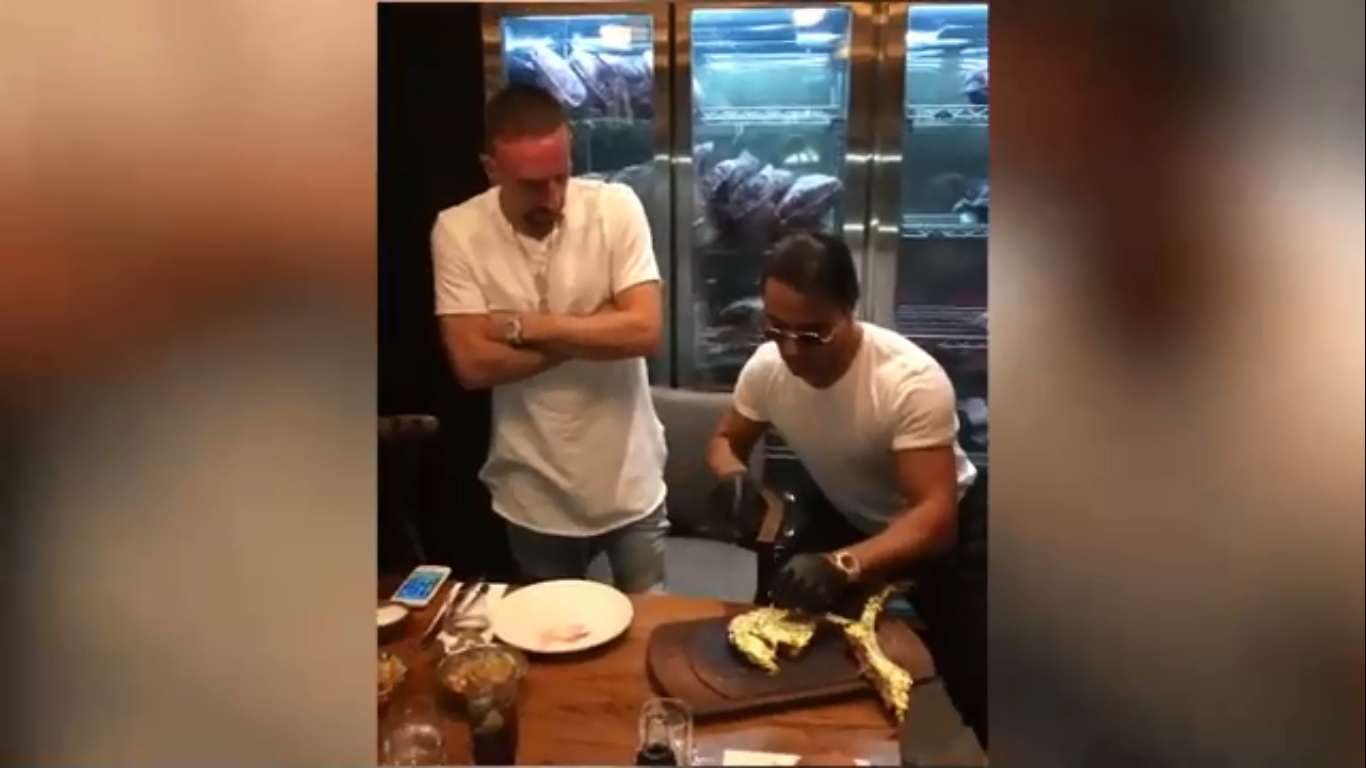 ريبيري والشيف التركي ريبيري والشيف التركي