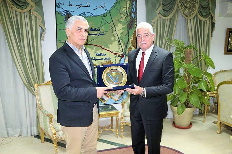 سفير تاجيكستان مع محافظ جنوب سيناء