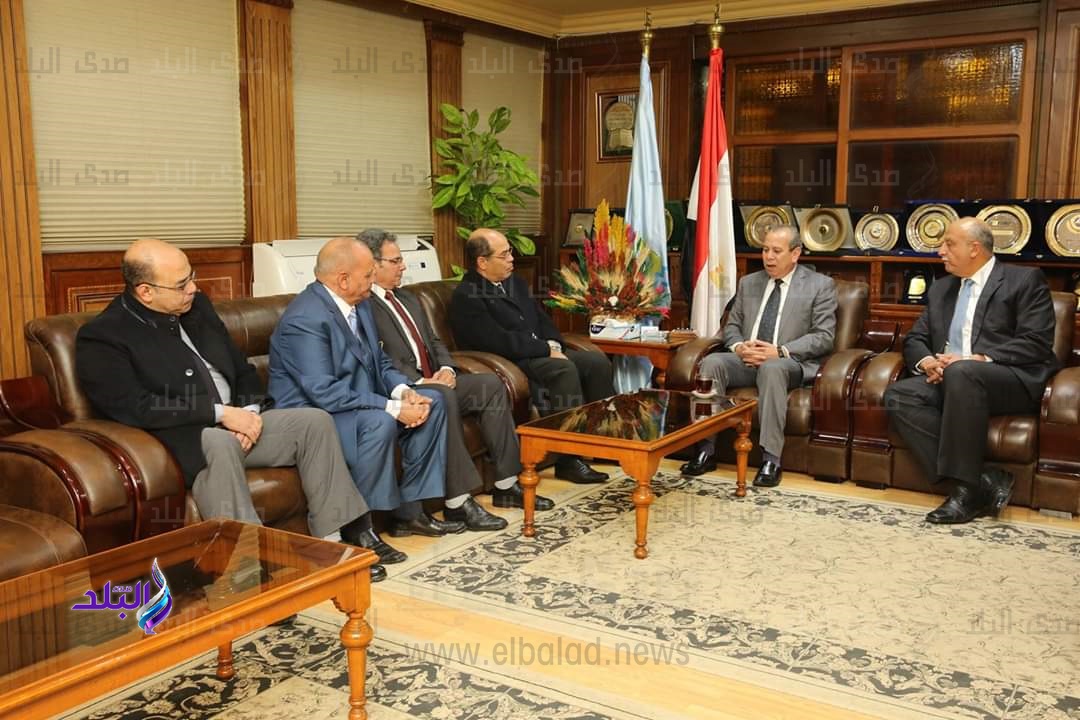 محافظ كفرالشيخ ومساعد وزير المالية محافظ كفرالشيخ ومساعد وزير المالية