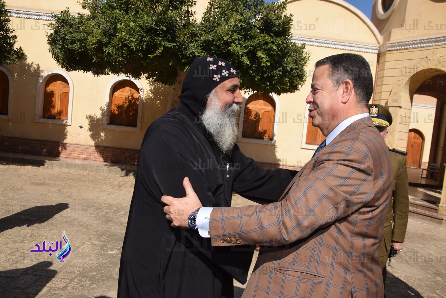 محافظ بني سويف يهنئ الأخوة المسيحيين بعيد الميلاد المجيد