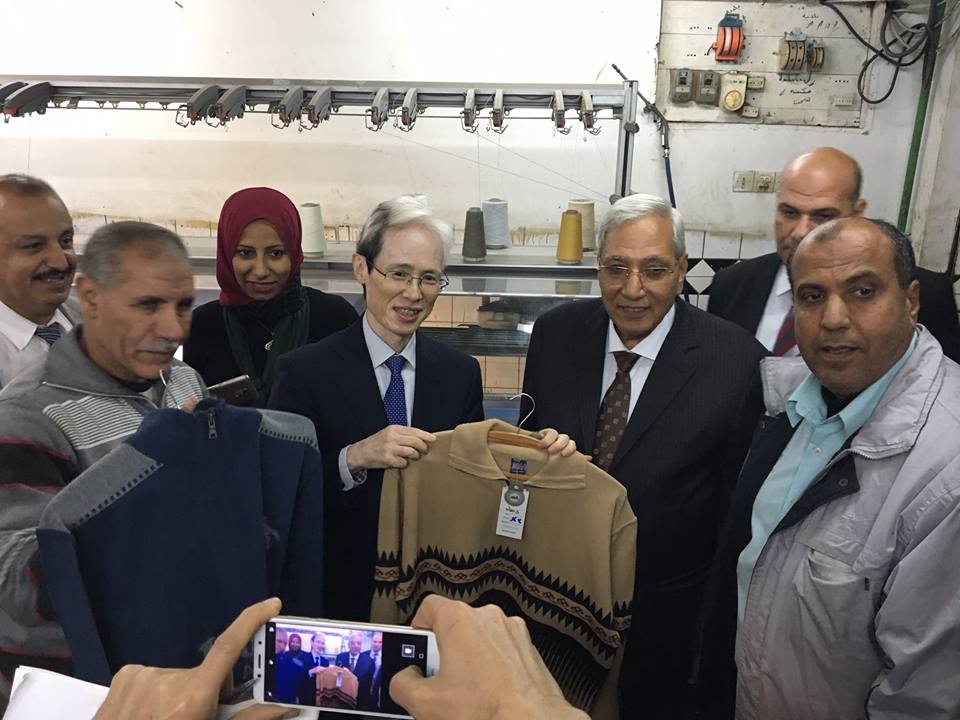 جانب من الزيارة جانب من الزيارة