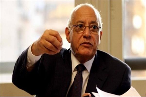  الدكتور علي الدين هلال