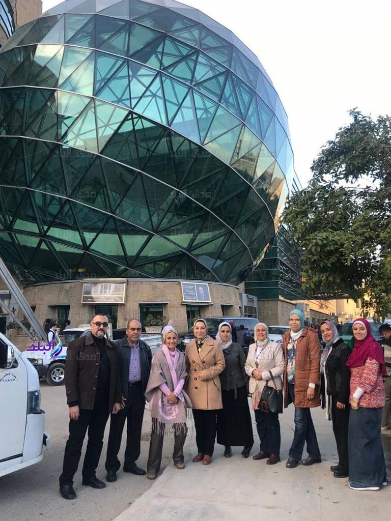 صيدلة الإسكندرية تنظم زيارة لمستشفى سرطان الاطفال