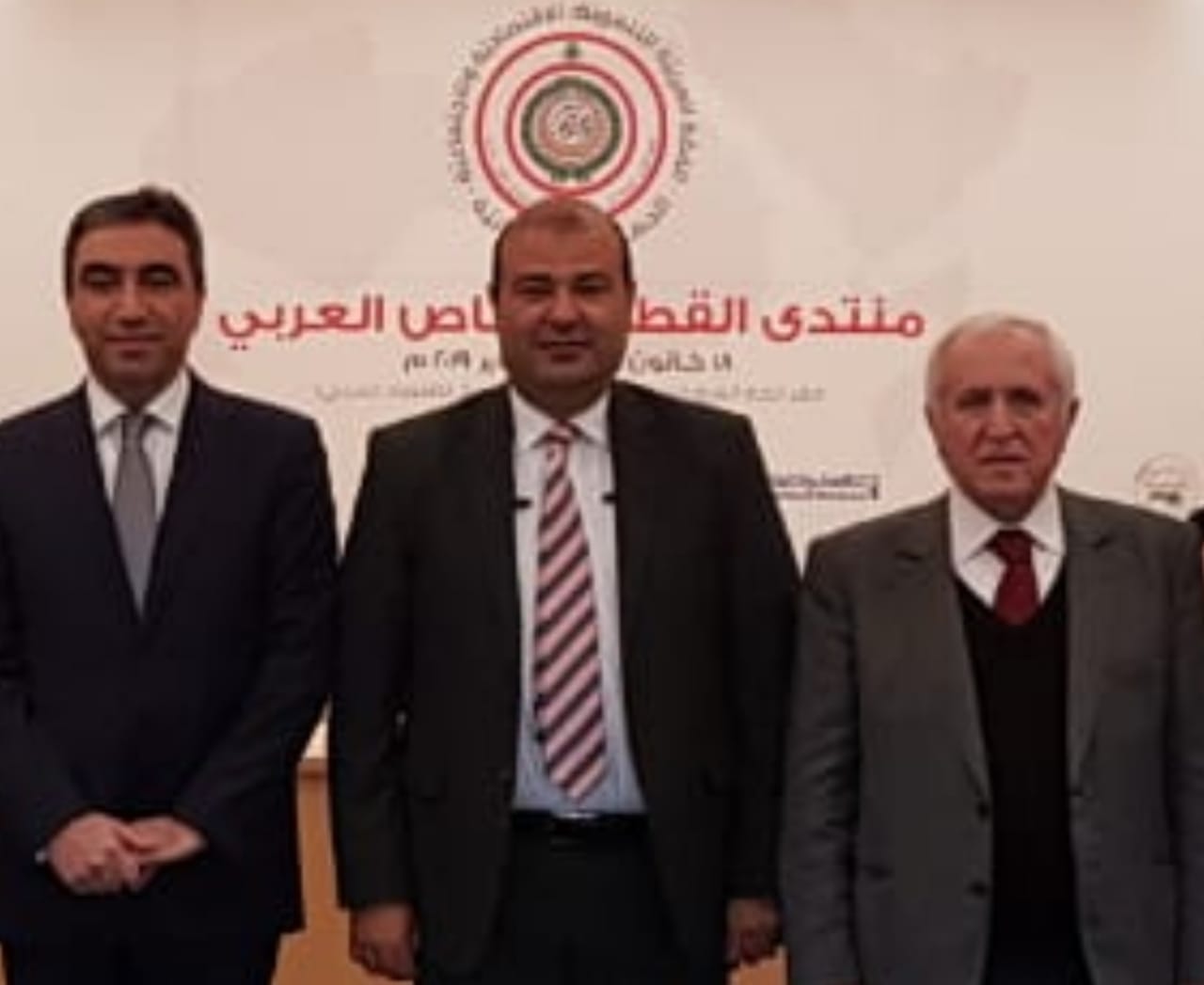 جانب من المباحثات 