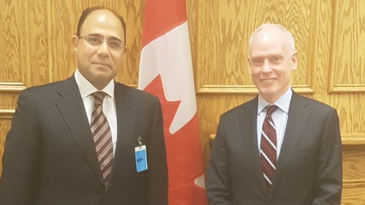 السفير أحمد أبو زيد مع مستشار رئيس الوزراء الكندي السفير أحمد أبو زيد مع مستشار رئيس الوزراء الكندي