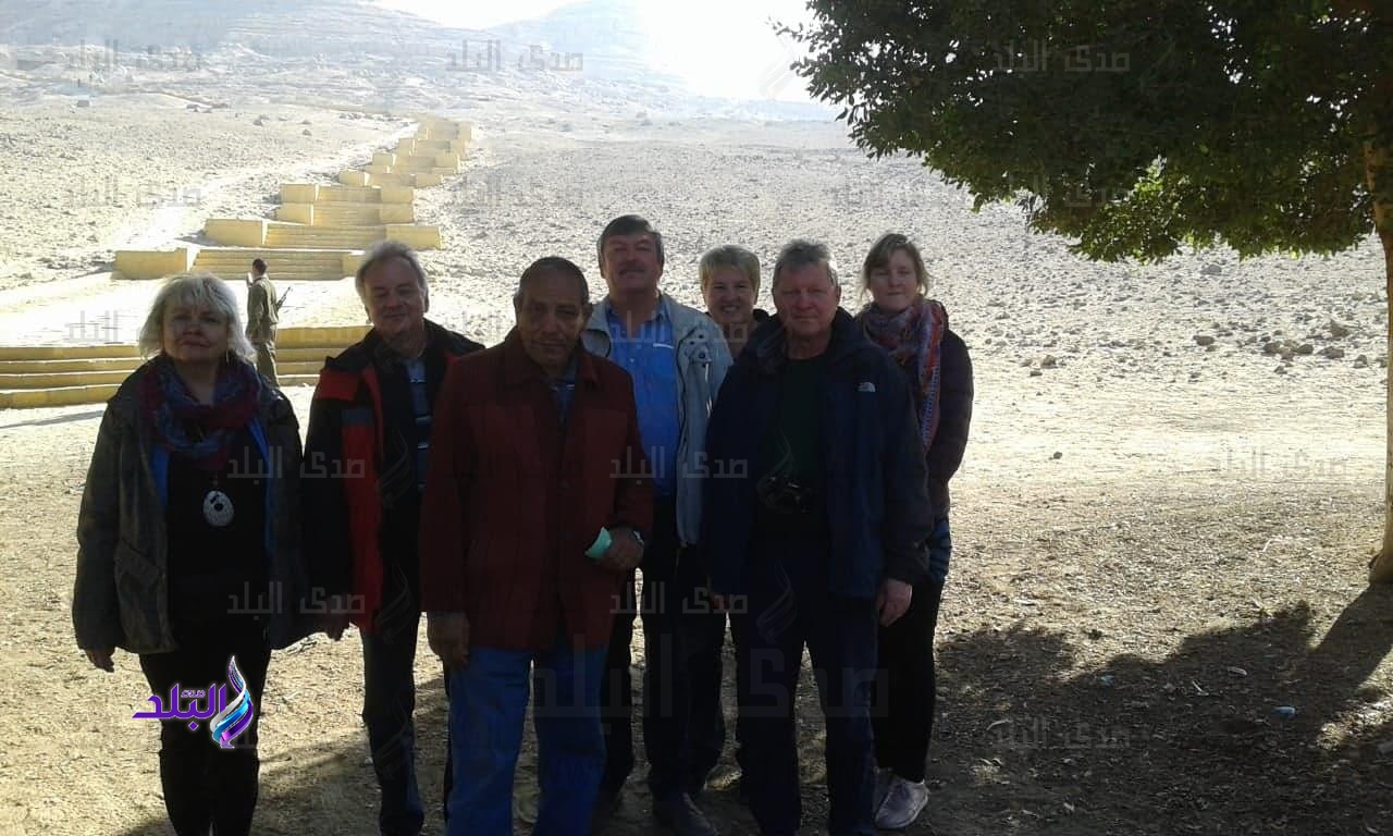 كوريون يزرون المعالم السياحية بالمنيا