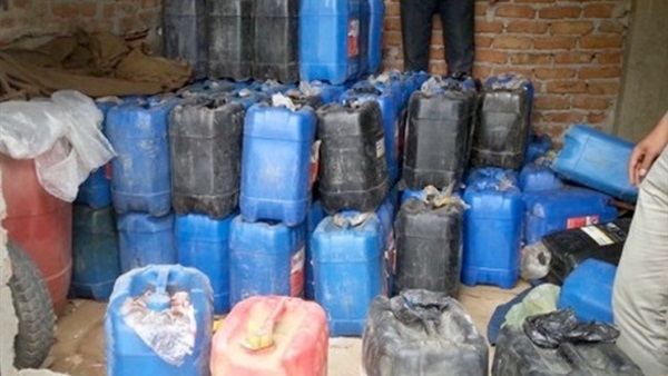 صور أرشيفية - مواد بترولية