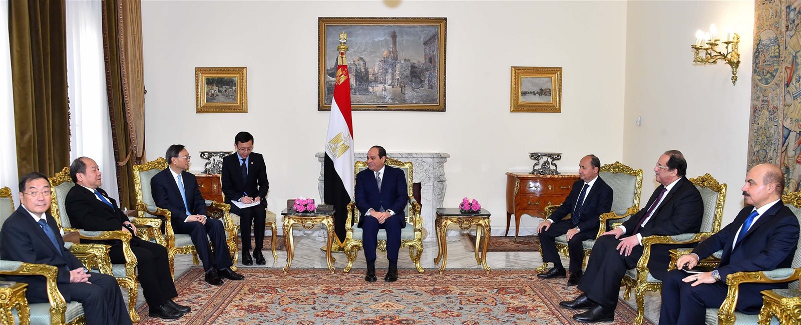 الرئيس عبد الفتاح السيسي الرئيس عبد الفتاح السيسي