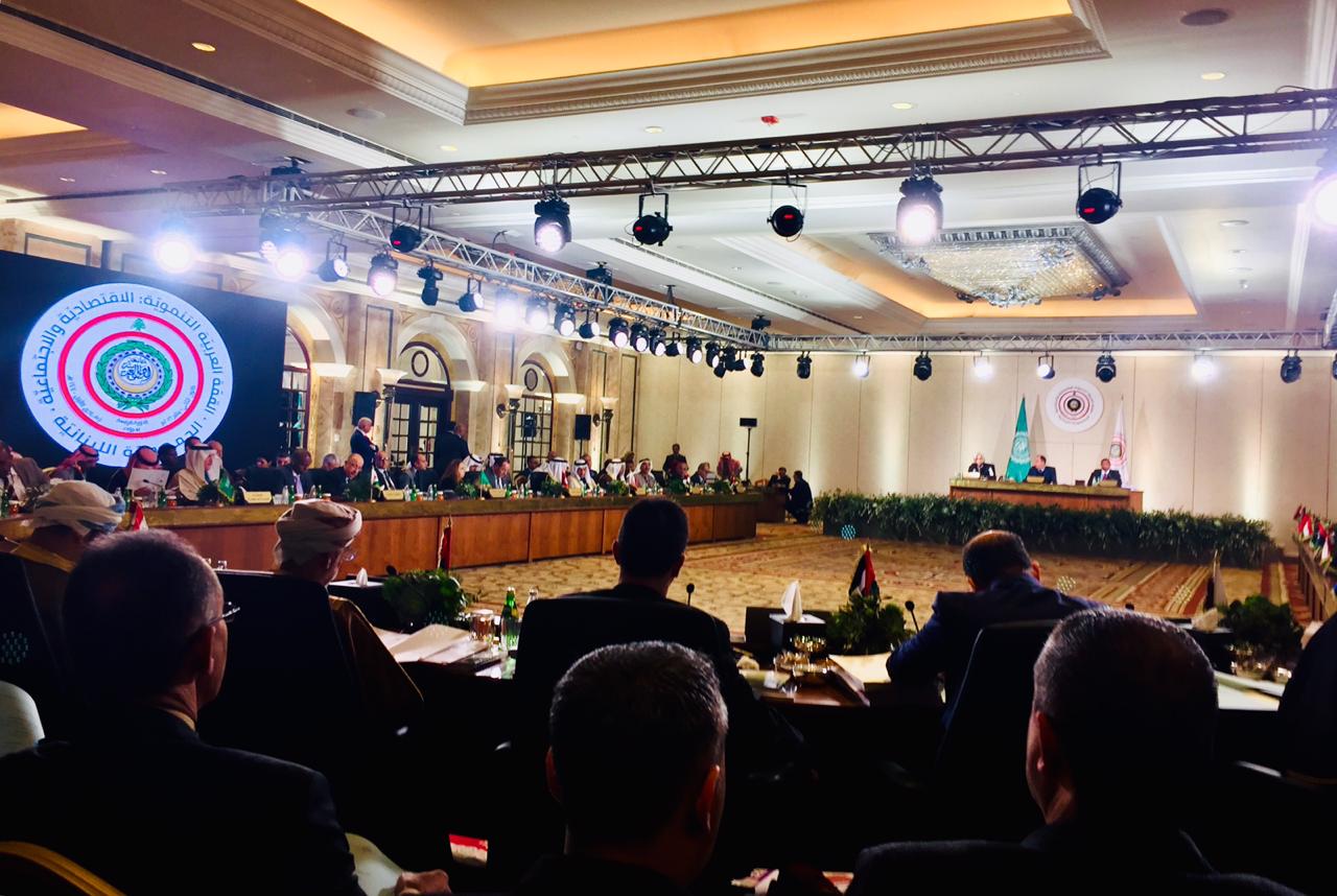 جانب من الاجتماعات 