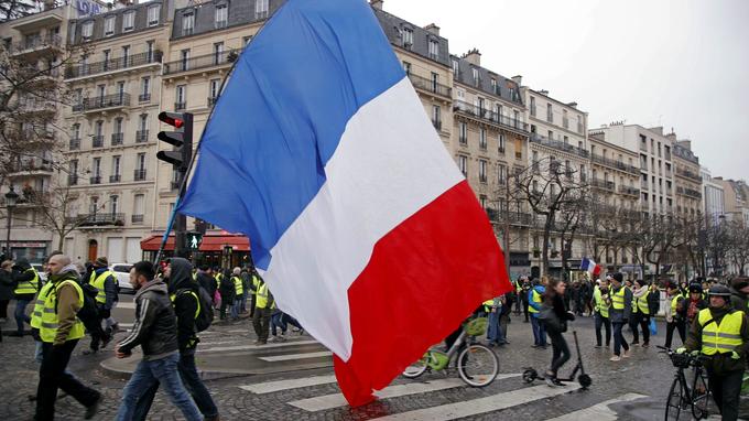 احتجاجات السترات الصفراء في فرنسا