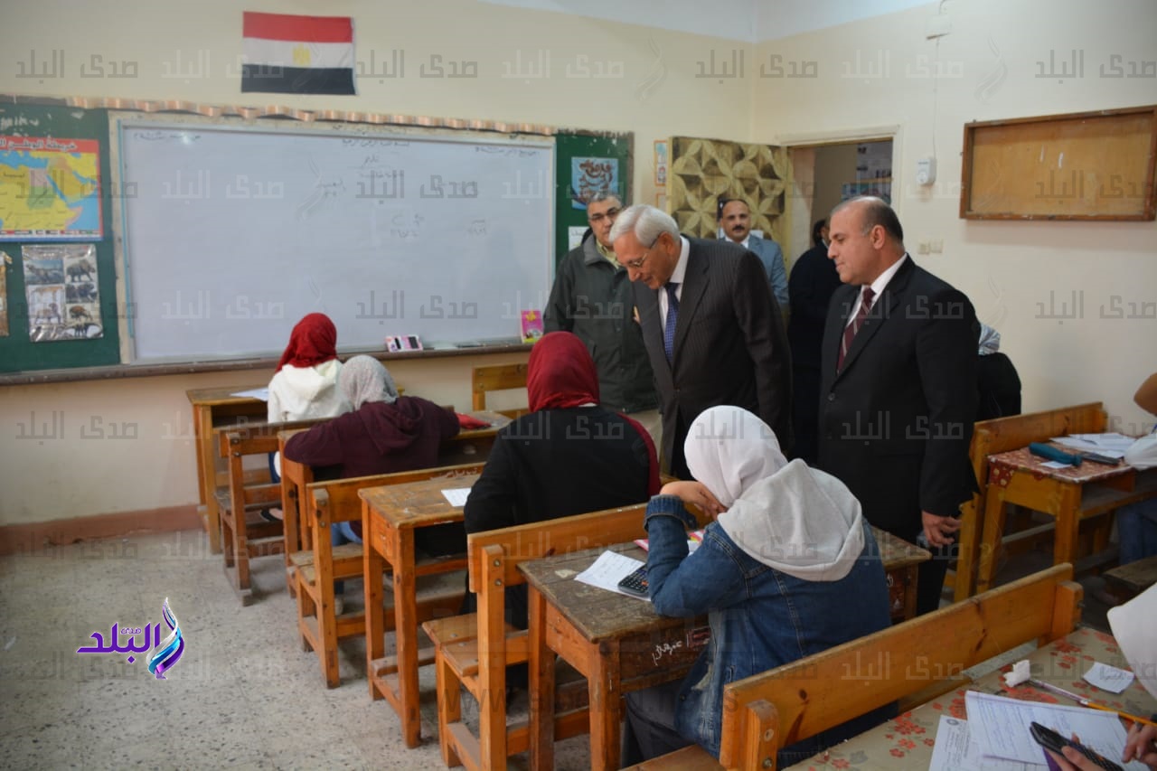 محافظ الدقهلية يتفقد عدد من لجان الامتحانات