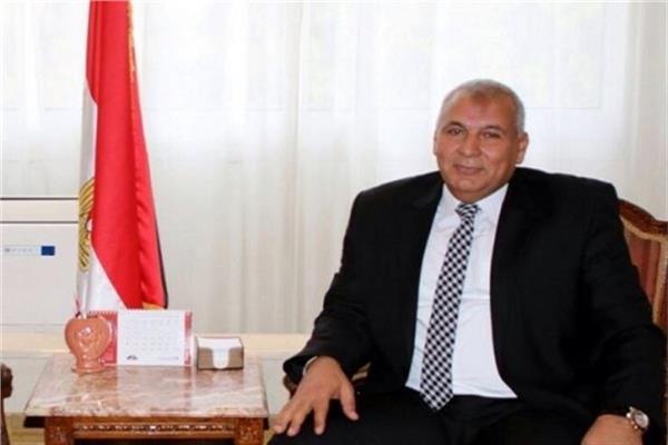 اللواء محمد الزملوط محافظ الوادي الجديد اللواء محمد الزملوط محافظ الوادي الجديد
