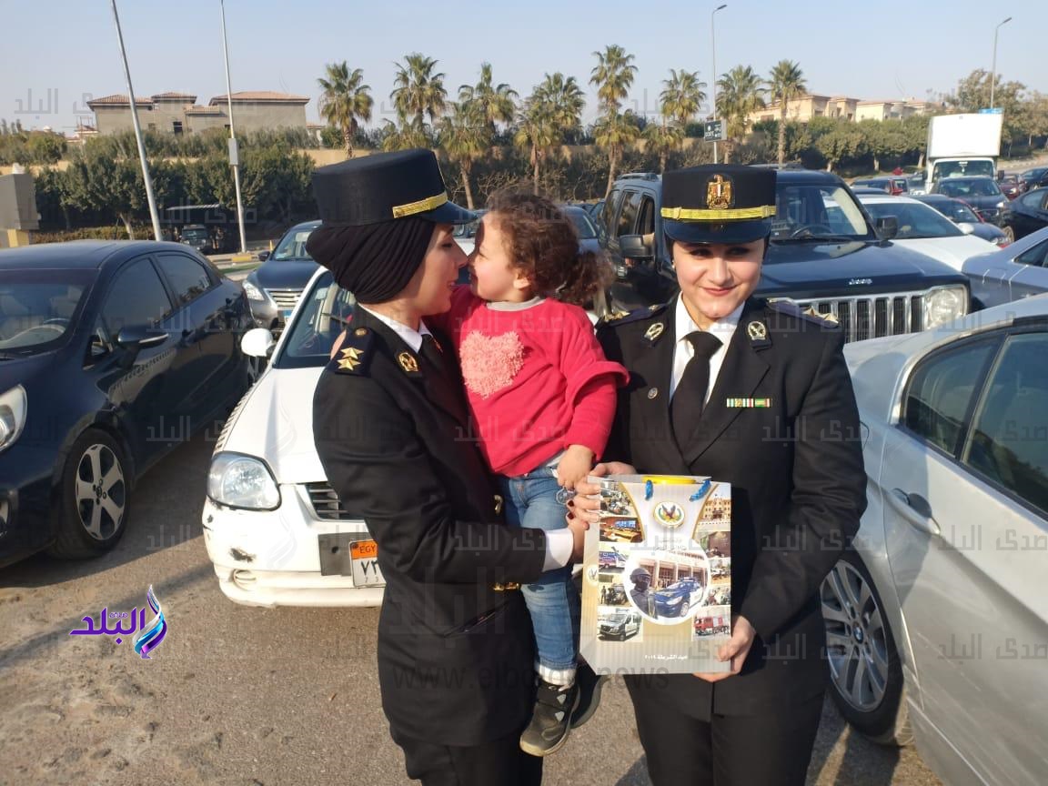 الشرطة والشعب يحتفلون بعيد الشرطة بجميع ميادين الجمهورية الشرطة والشعب يحتفلون بعيد الشرطة بجميع ميادين الجمهورية