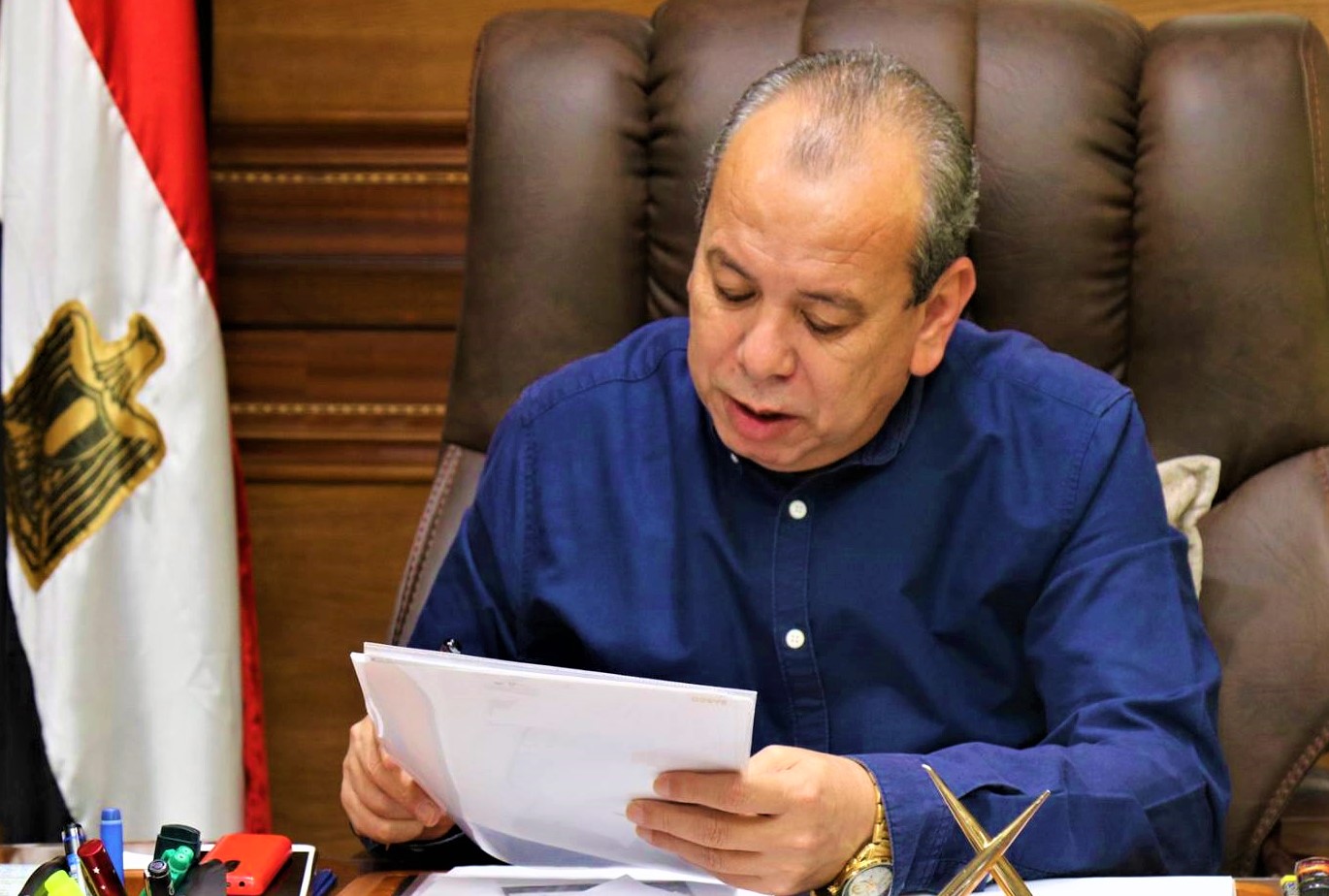 محافظ كفرالشيخ يعتمد 5.7 مليون جنيه لرصف 14 طريقًا بالحامول