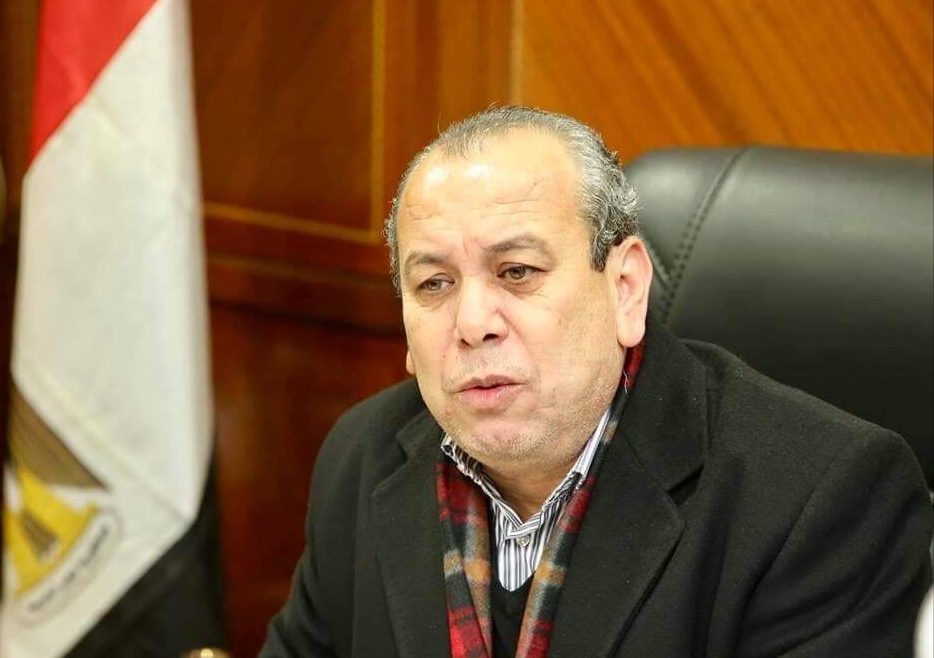 محافظ كفرالشيخ يناقش ملف التعديات على الأراضى الزراعية