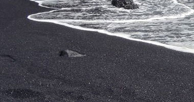 الرمال السوداء