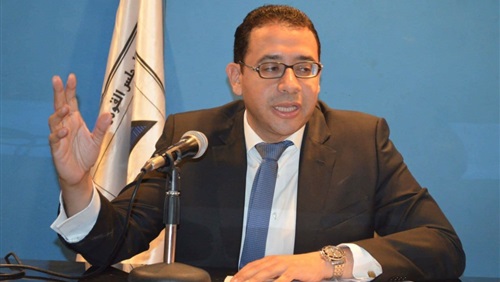 الدكتور عمرو حسن