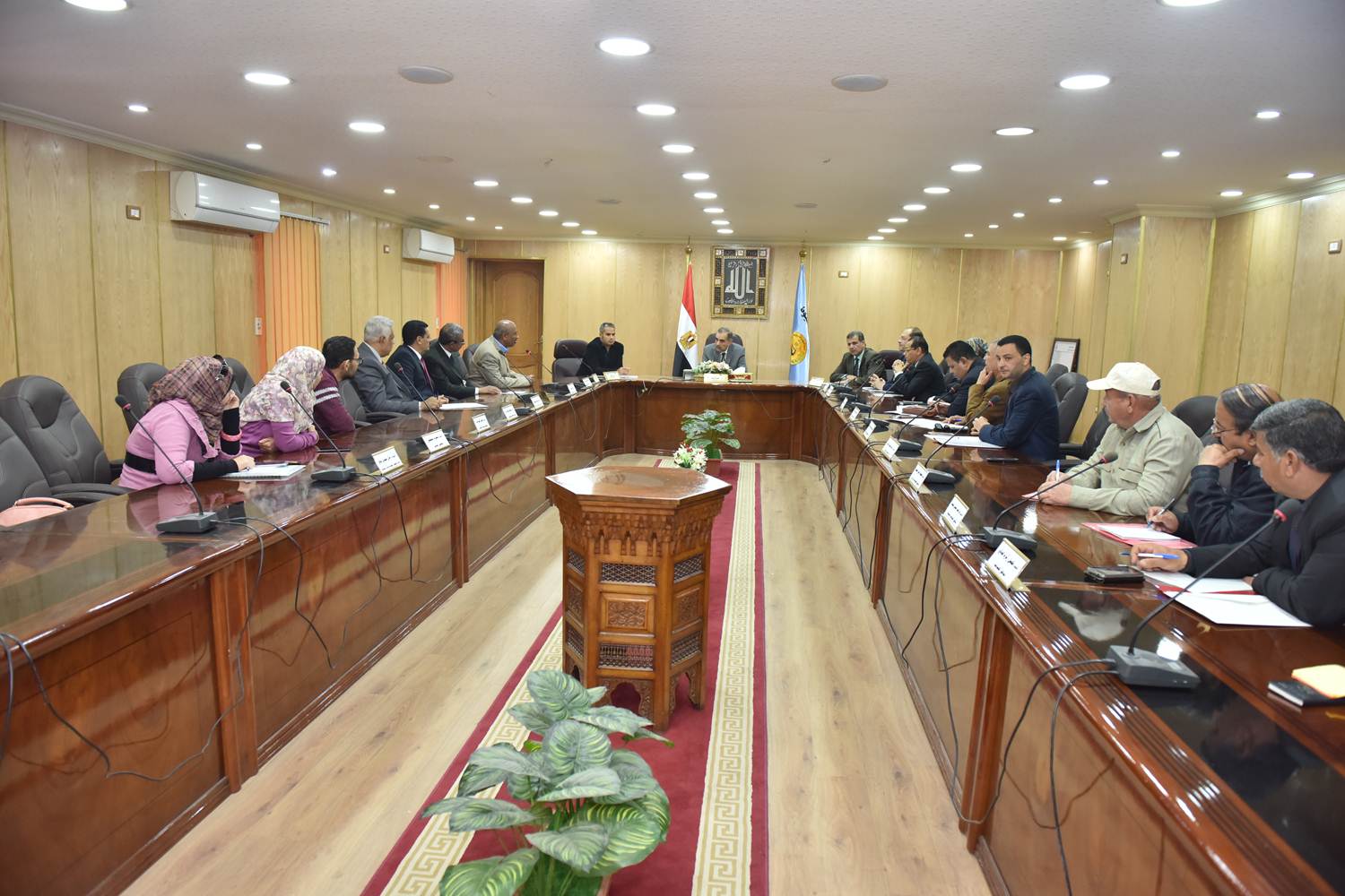 اجتماع اللجنة العليا للتوظيف