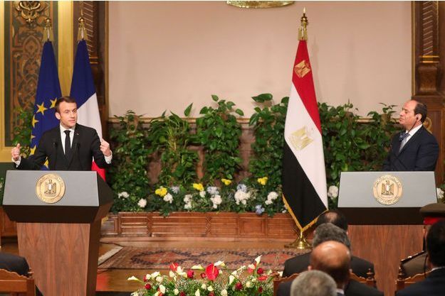 ماكرون خلال مؤتمر صحفي مع الرئيس السيسي ماكرون خلال مؤتمر صحفي مع الرئيس السيسي